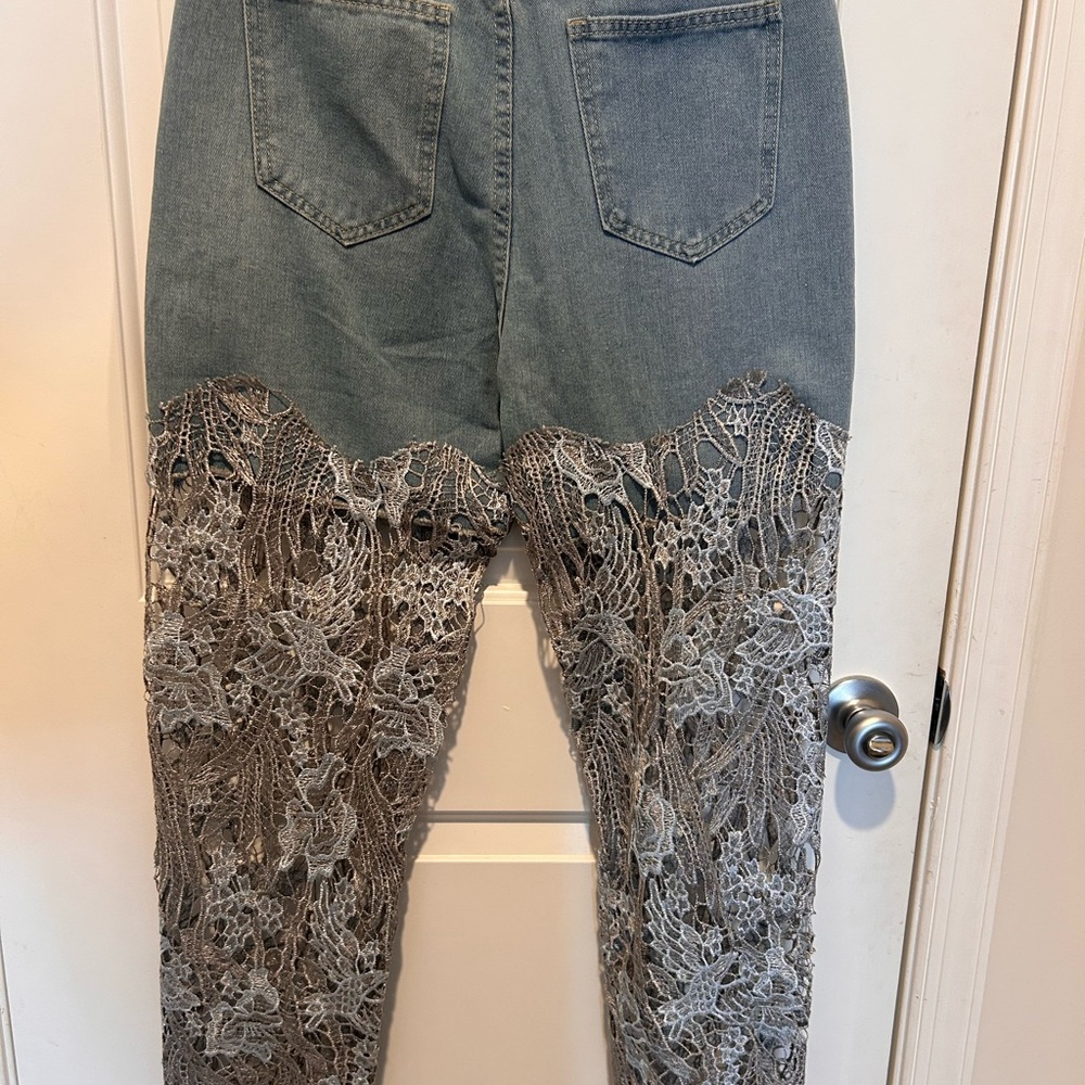 Elegant Lace Trim Women Jeans - Picture 2 of 7